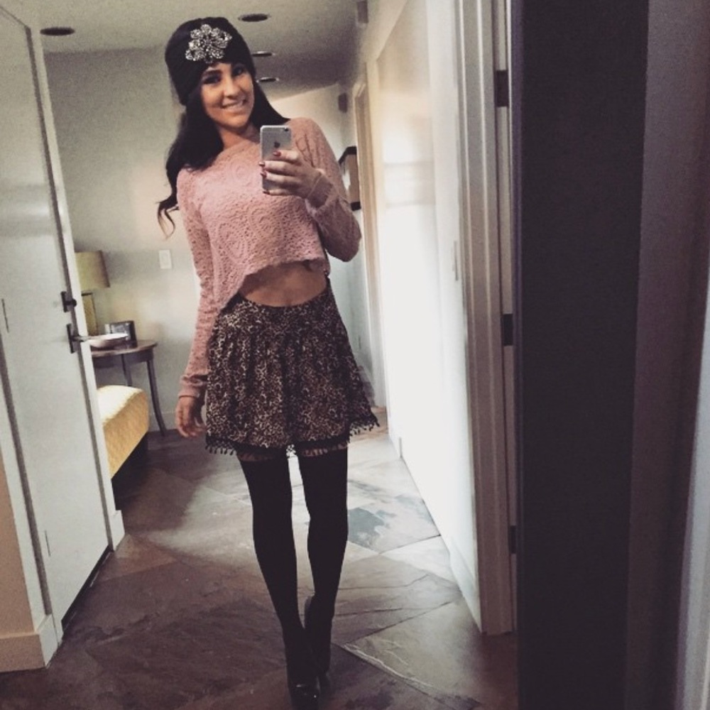 American Rag crop pink knit sweater